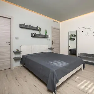 Alloggio in famiglia 241 - Nord Est - Sara Chiavari, 200metri Dal Mare, Chiavari